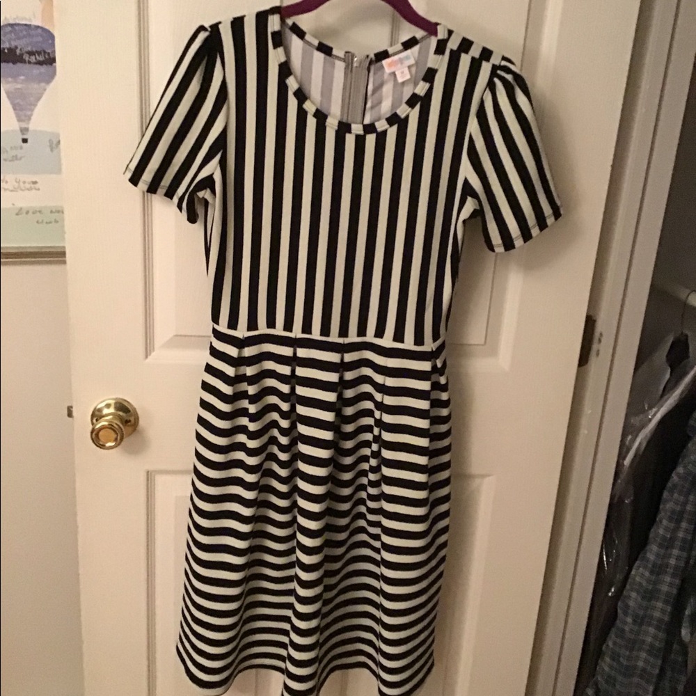 Lularoe Amelia
